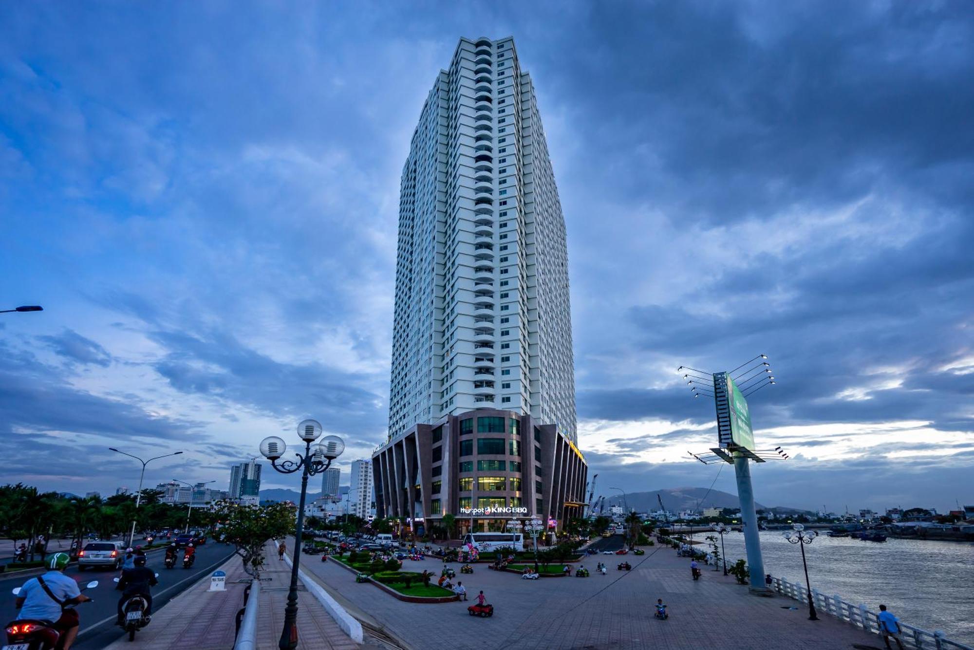 Muong Thanh Premium Apartments Nha Trang Luaran gambar